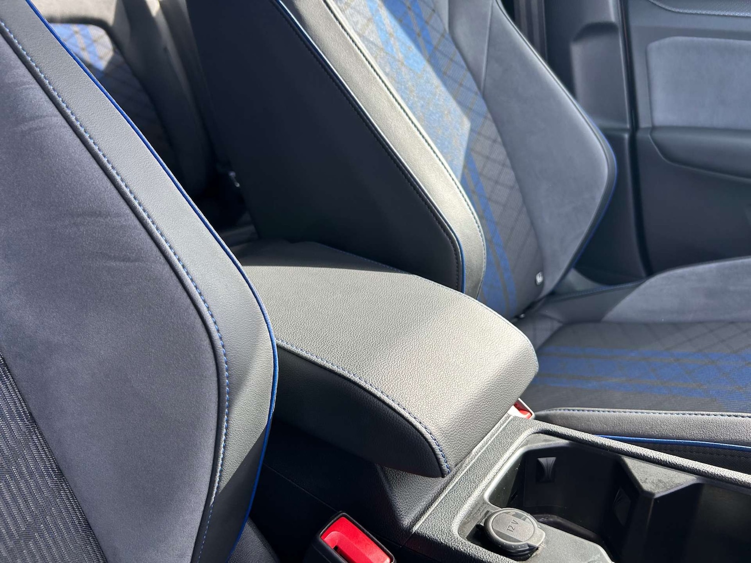 Used Volkswagen Golf 2024 for sale - 77845584: Photo 39