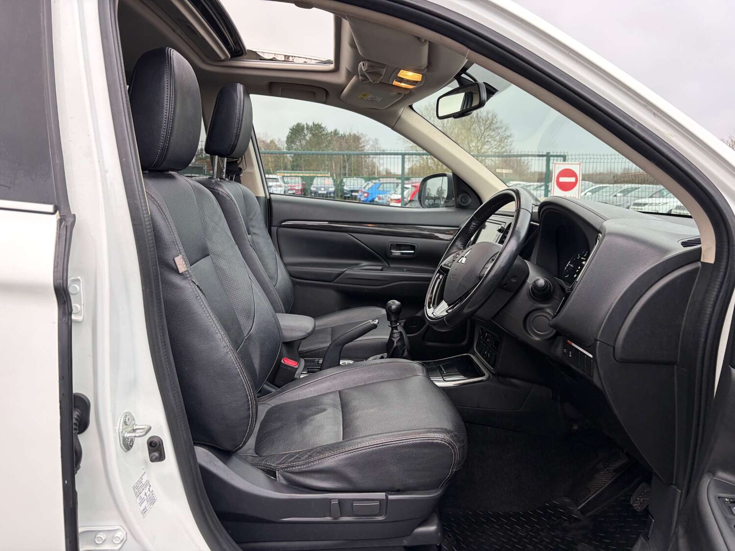 Used Mitsubishi Outlander 2018 for sale - 77470112: Photo 26