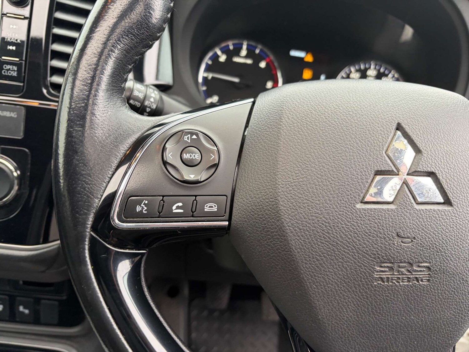 Used Mitsubishi Outlander 2018 for sale - 77470112: Photo 31