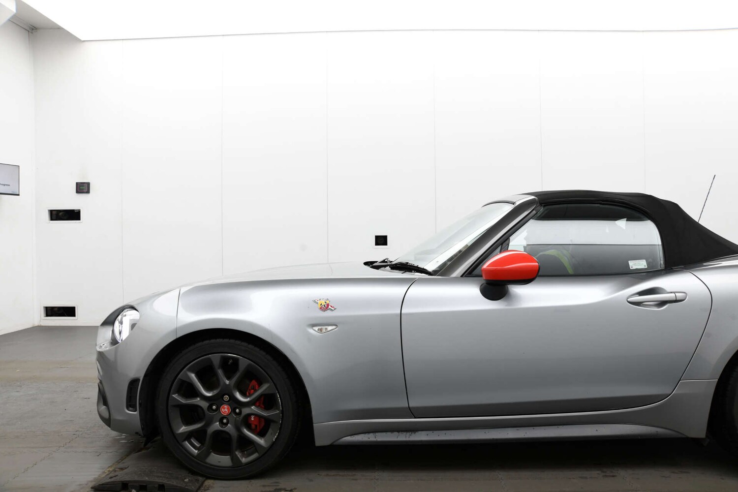 Used Abarth 124 Spider 2016 for sale - 77470119: Photo 25