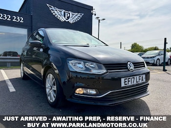 Used Volkswagen Polo 2017 for sale - 79323529: Photo