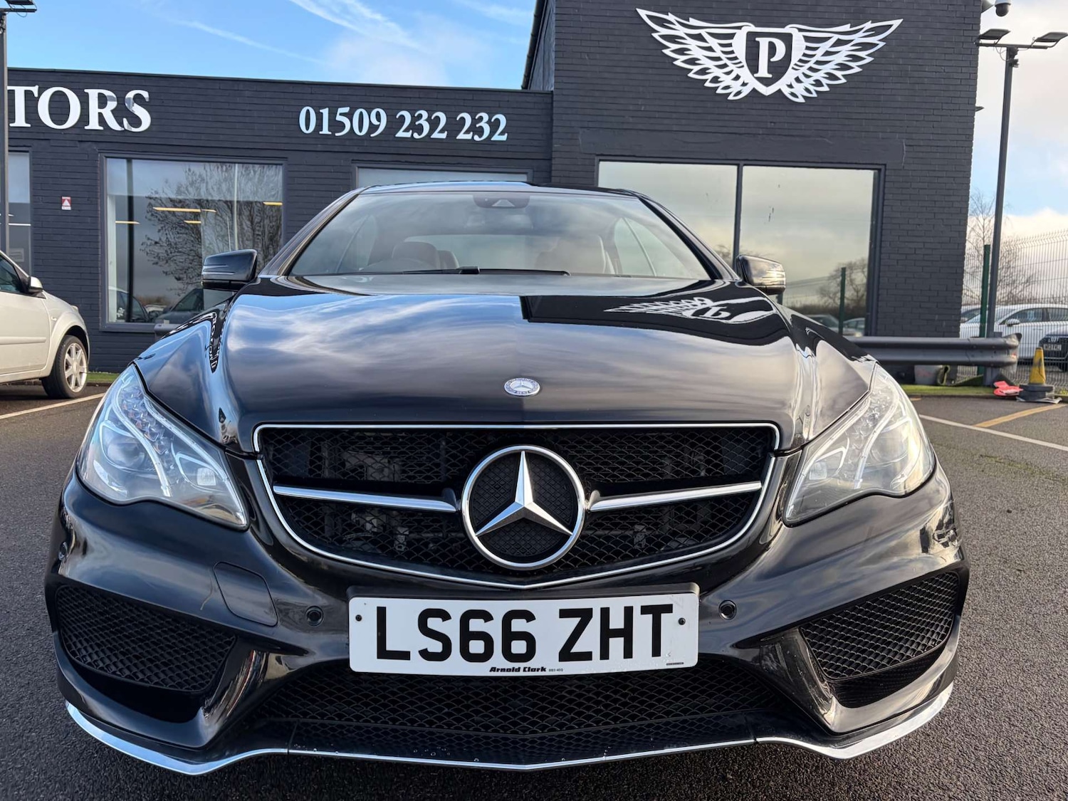 Used Mercedes-Benz E Class 2016 for sale - 77276679: Photo 3