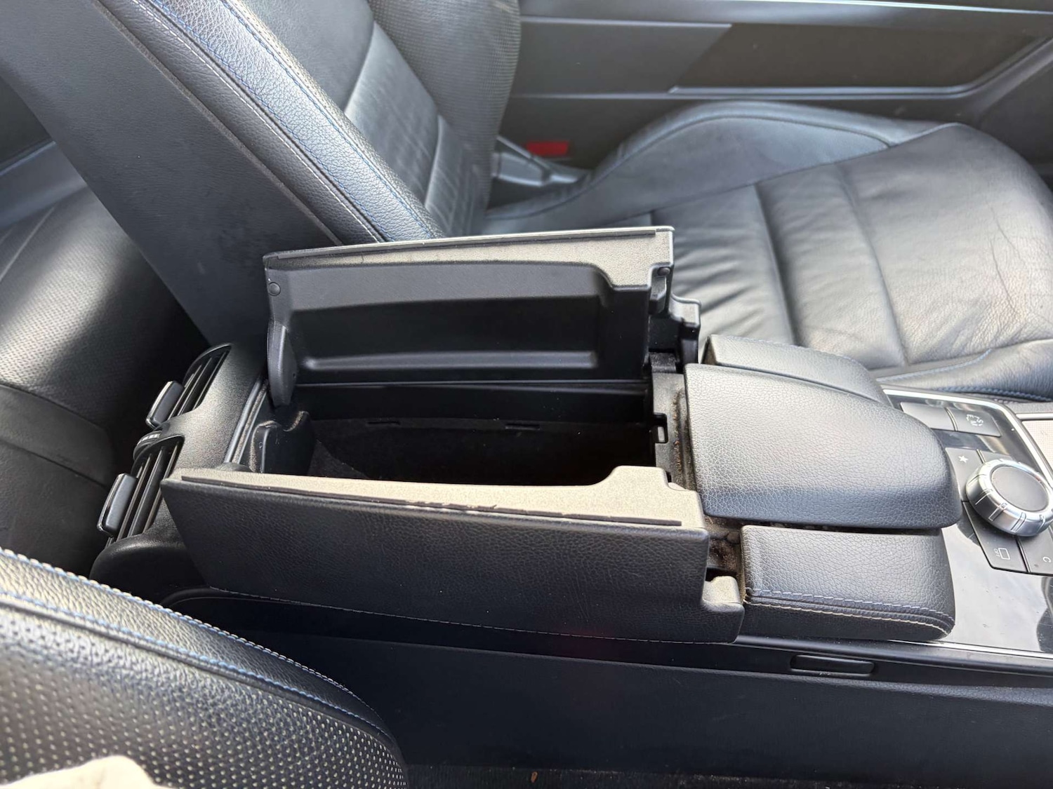 Used Mercedes-Benz E Class 2016 for sale - 77276679: Photo 35