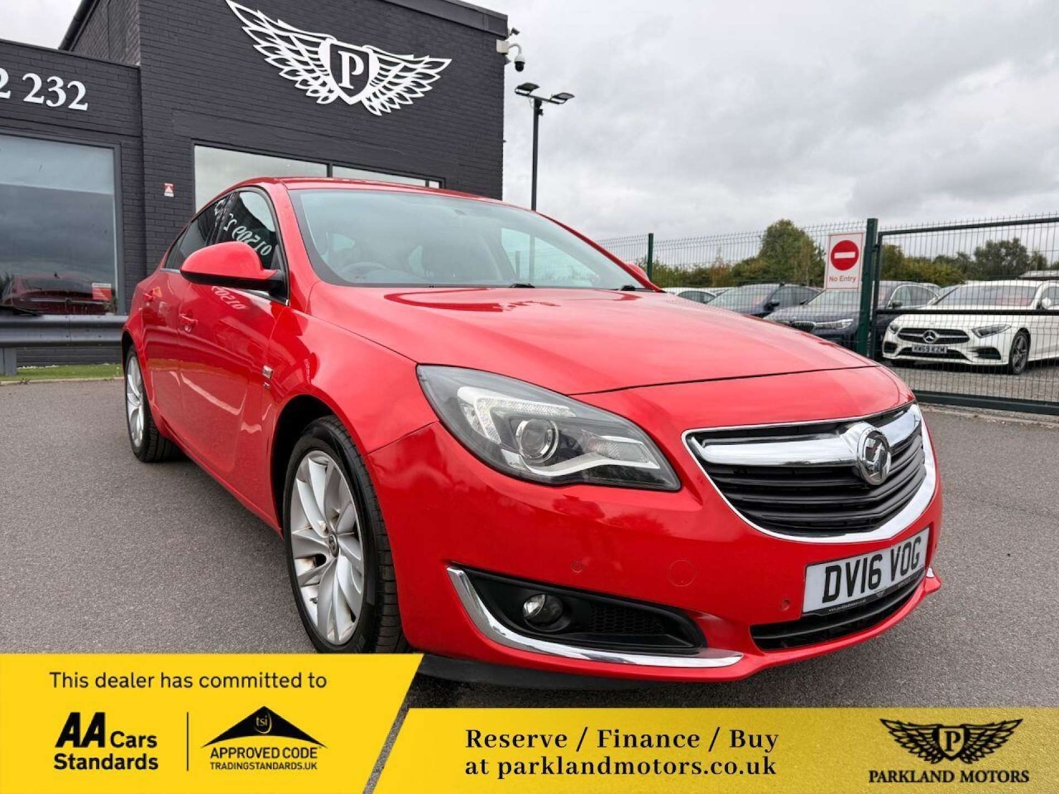 Used Vauxhall Insignia 2016 for sale - 76493616: Photo 1