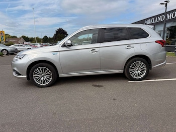 Used Mitsubishi Outlander 2020 for sale - 75725847: Photo