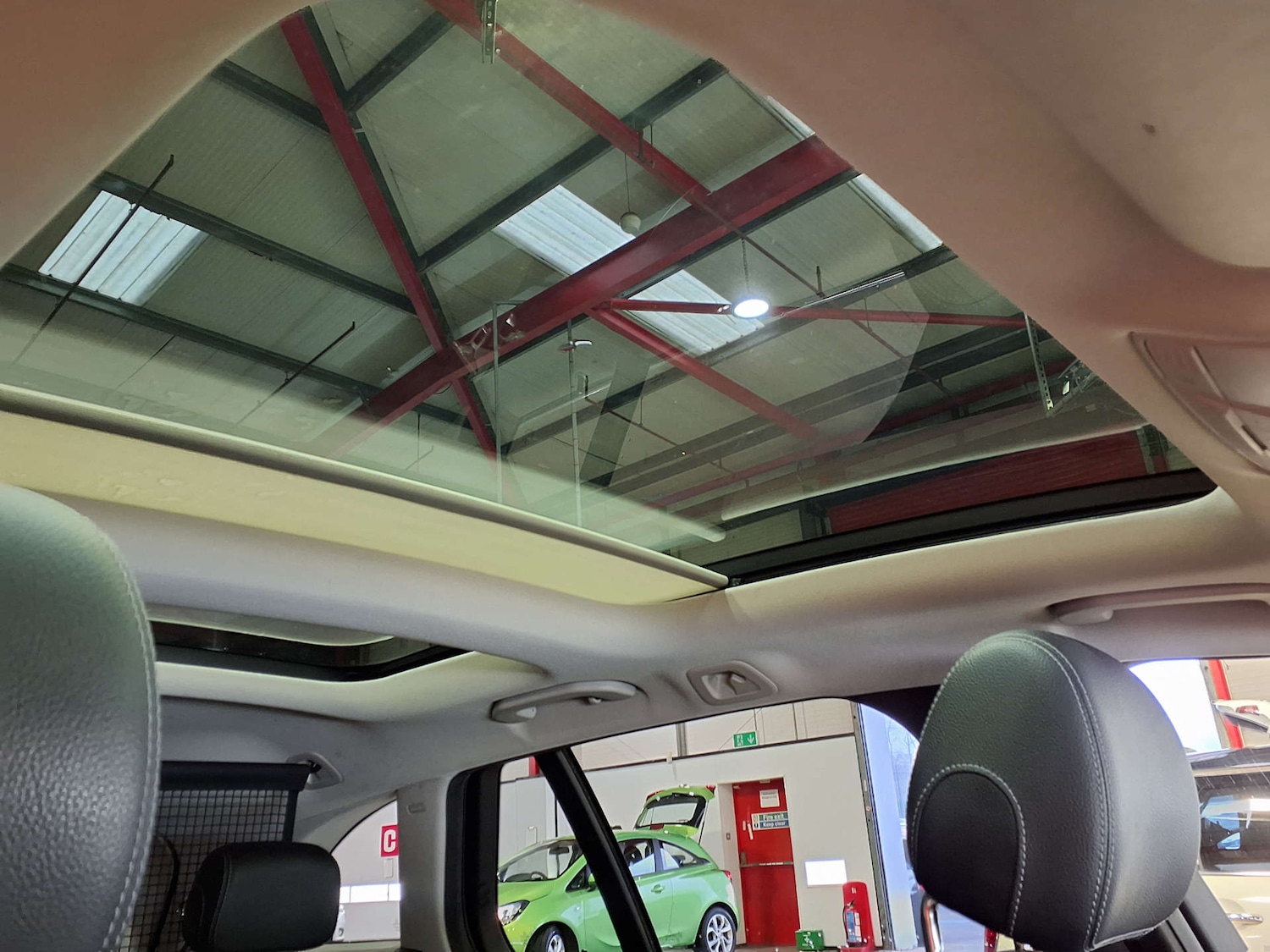 Used Mercedes-Benz C Class 2017 for sale - 76433844: Photo 10