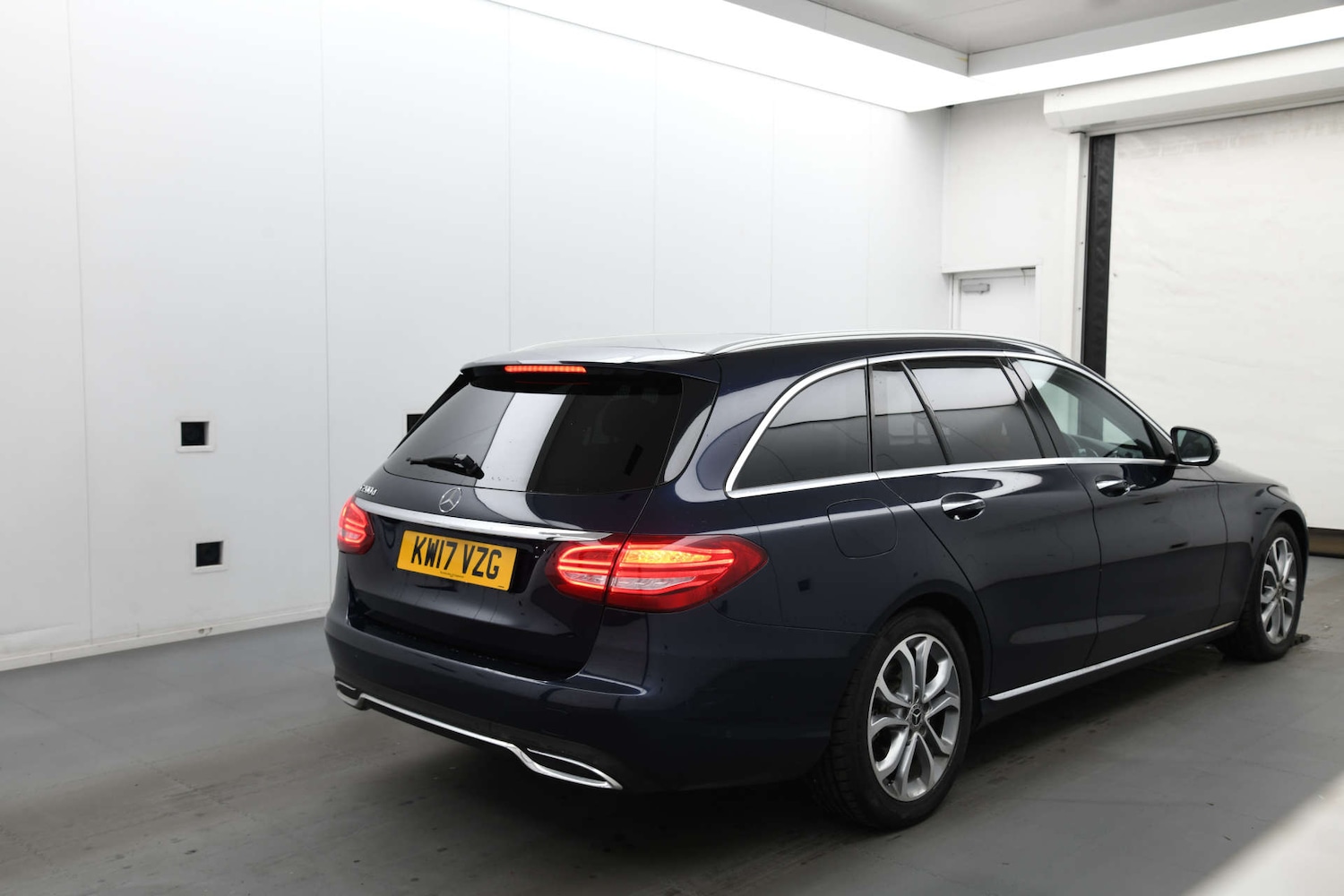 Used Mercedes-Benz C Class 2017 for sale - 76433844: Photo 5