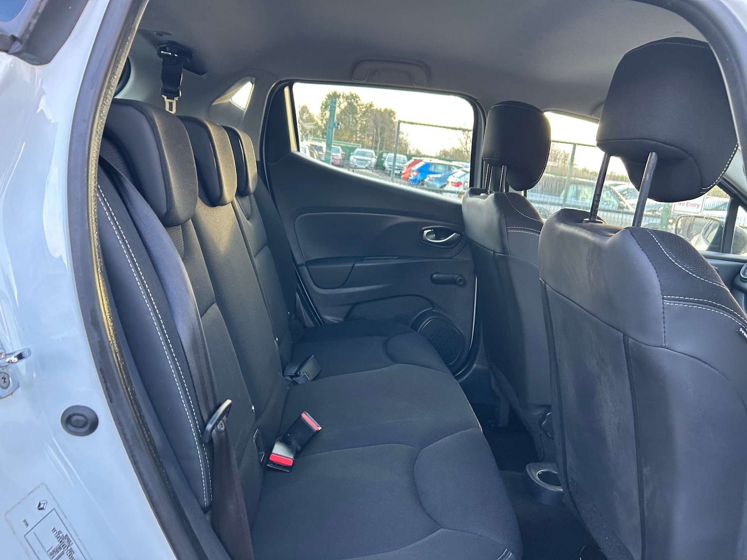 Used Renault Clio 2017 for sale - 76724022: Photo 15