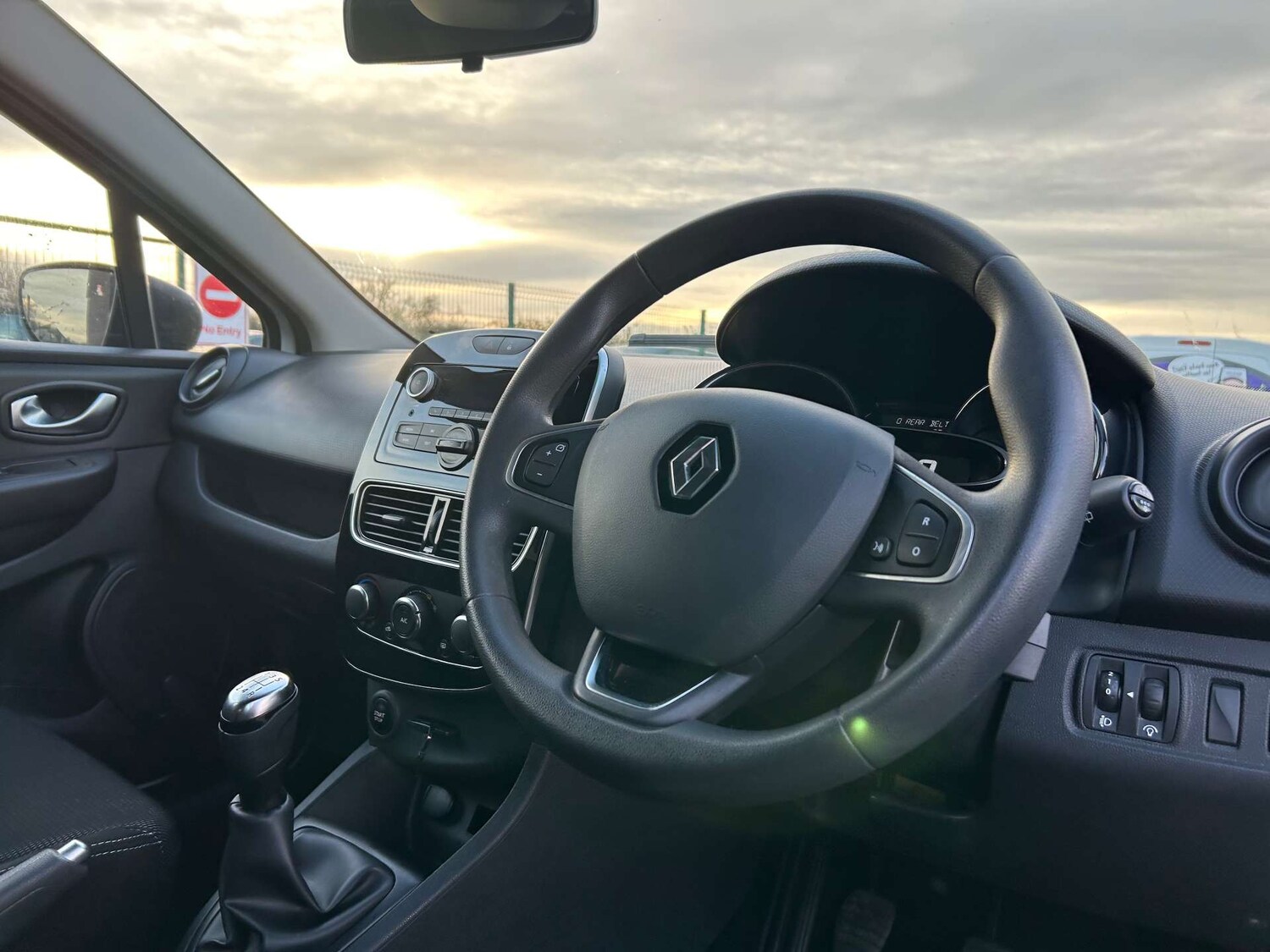 Used Renault Clio 2017 for sale - 76724022: Photo 19