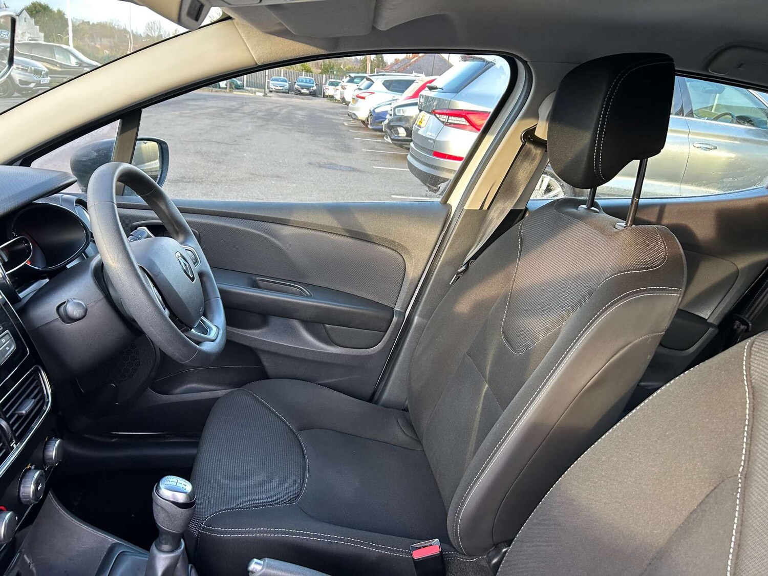 Used Renault Clio 2017 for sale - 76724022: Photo 20