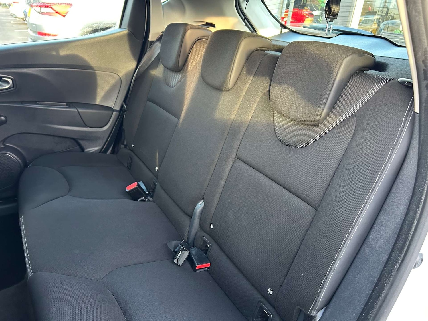 Used Renault Clio 2017 for sale - 76724022: Photo 24