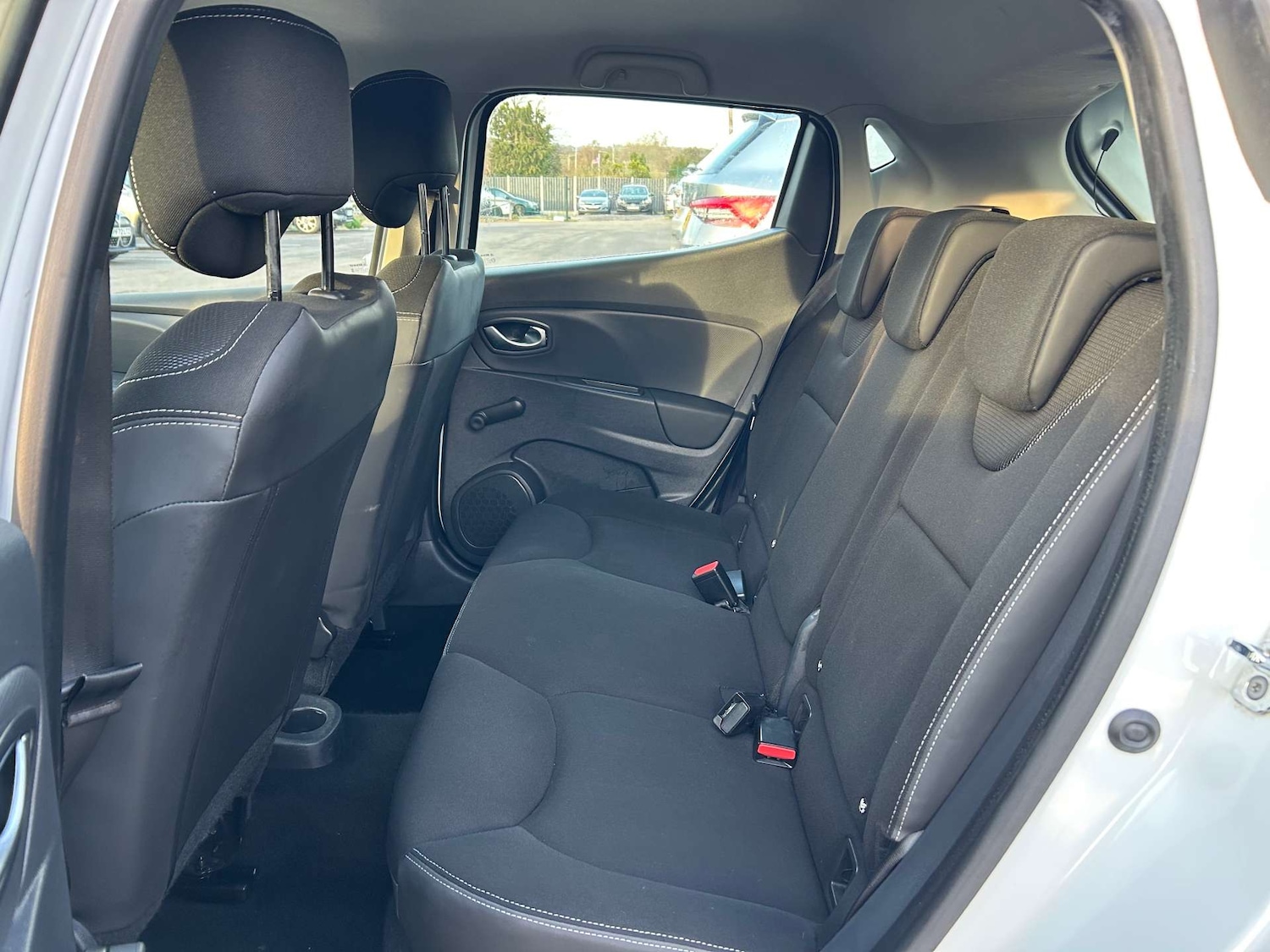 Used Renault Clio 2017 for sale - 76724022: Photo 25