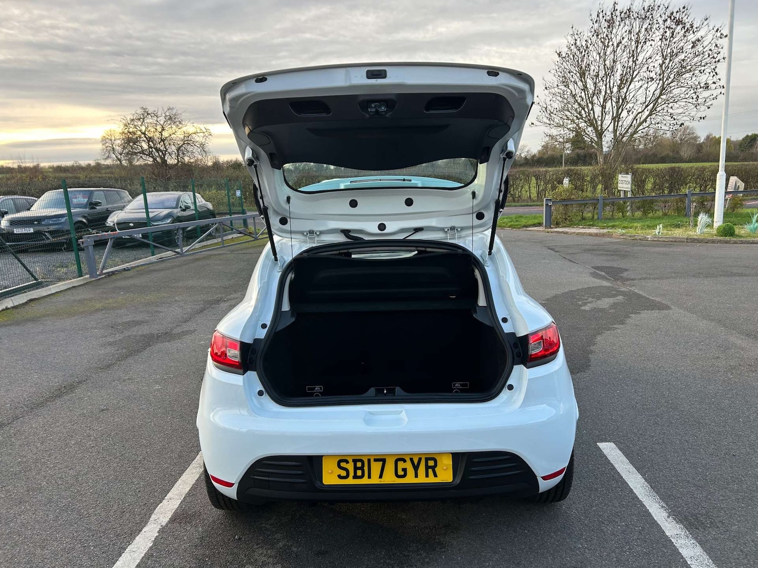 Used Renault Clio 2017 for sale - 76724022: Photo 27