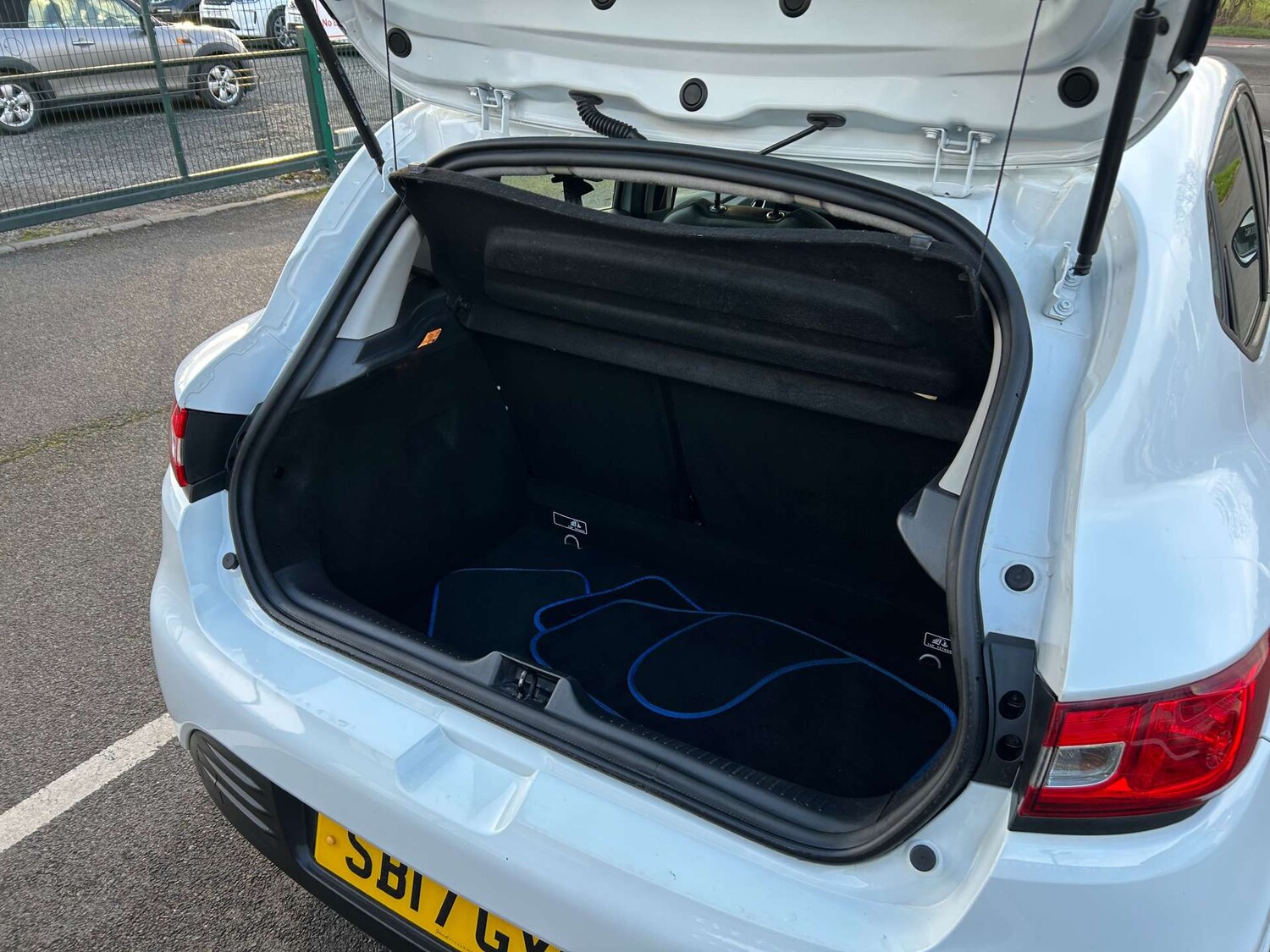 Used Renault Clio 2017 for sale - 76724022: Photo 31