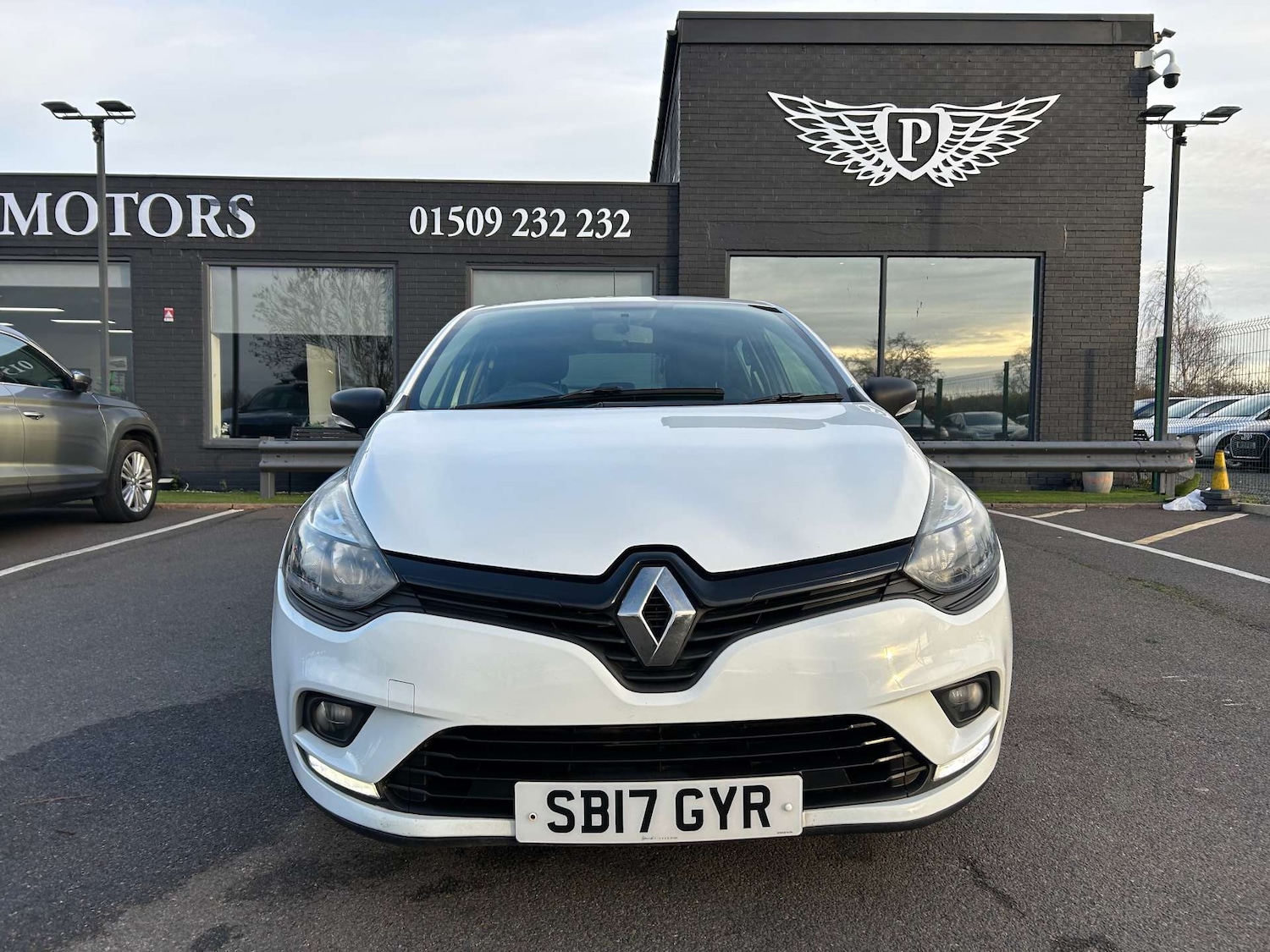 Used Renault Clio 2017 for sale - 76724022: Photo 4