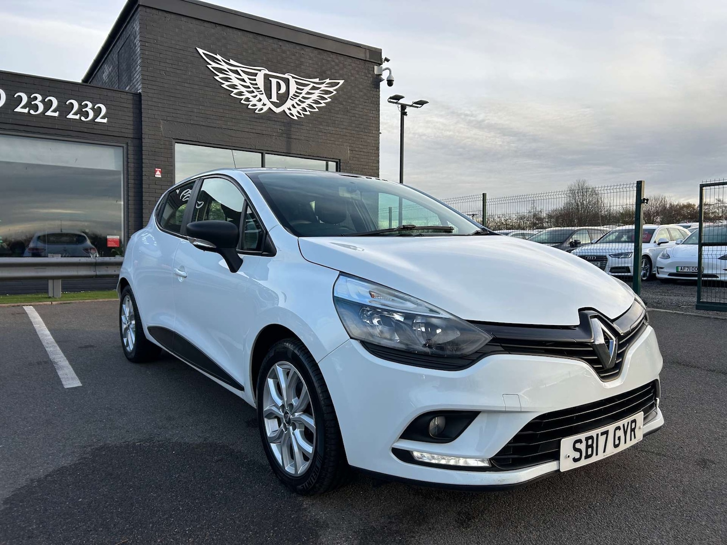 Used Renault Clio 2017 for sale - 76724022: Photo 50