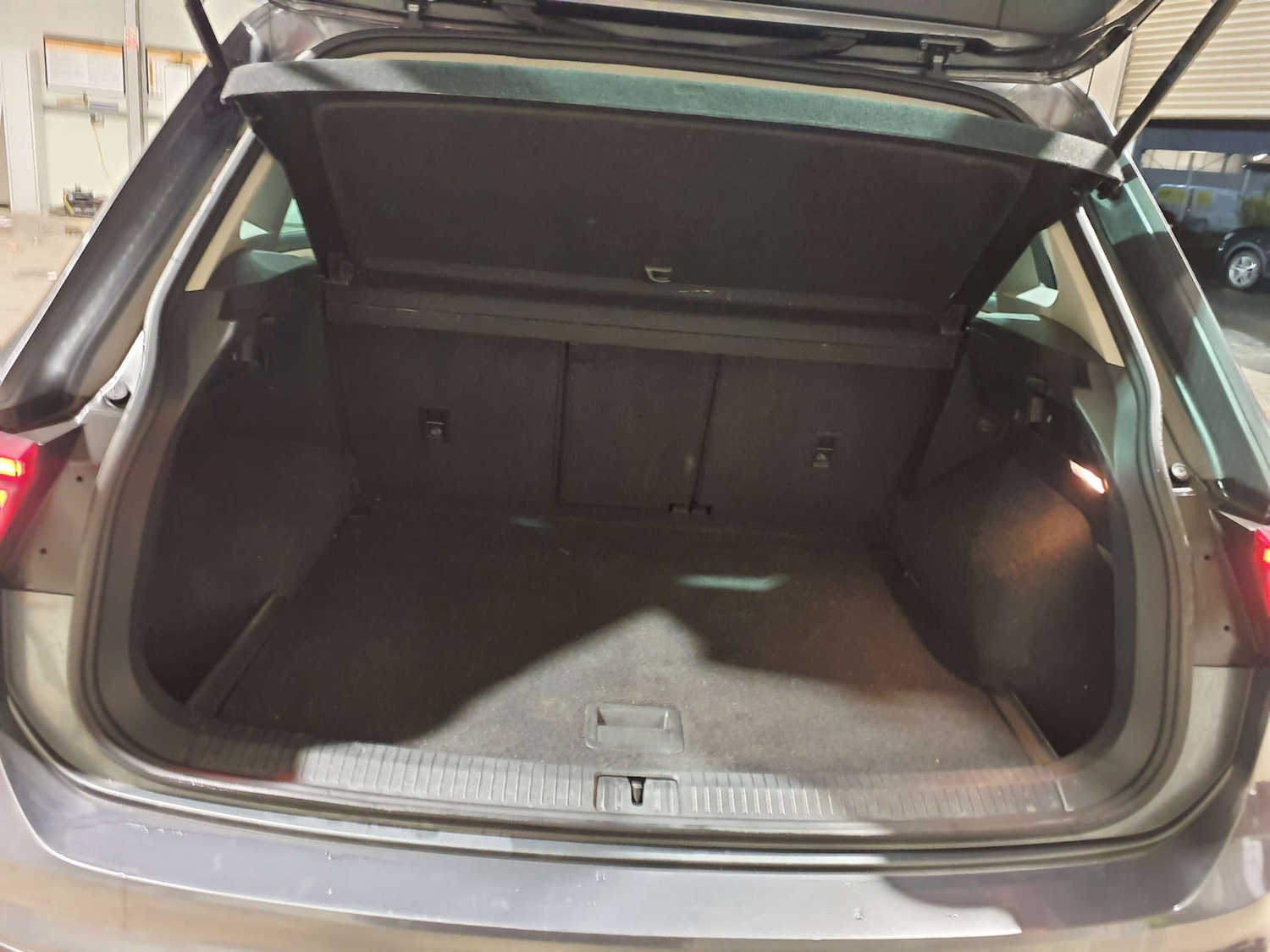 Used Volkswagen Tiguan 2018 for sale - 77163704: Photo 15