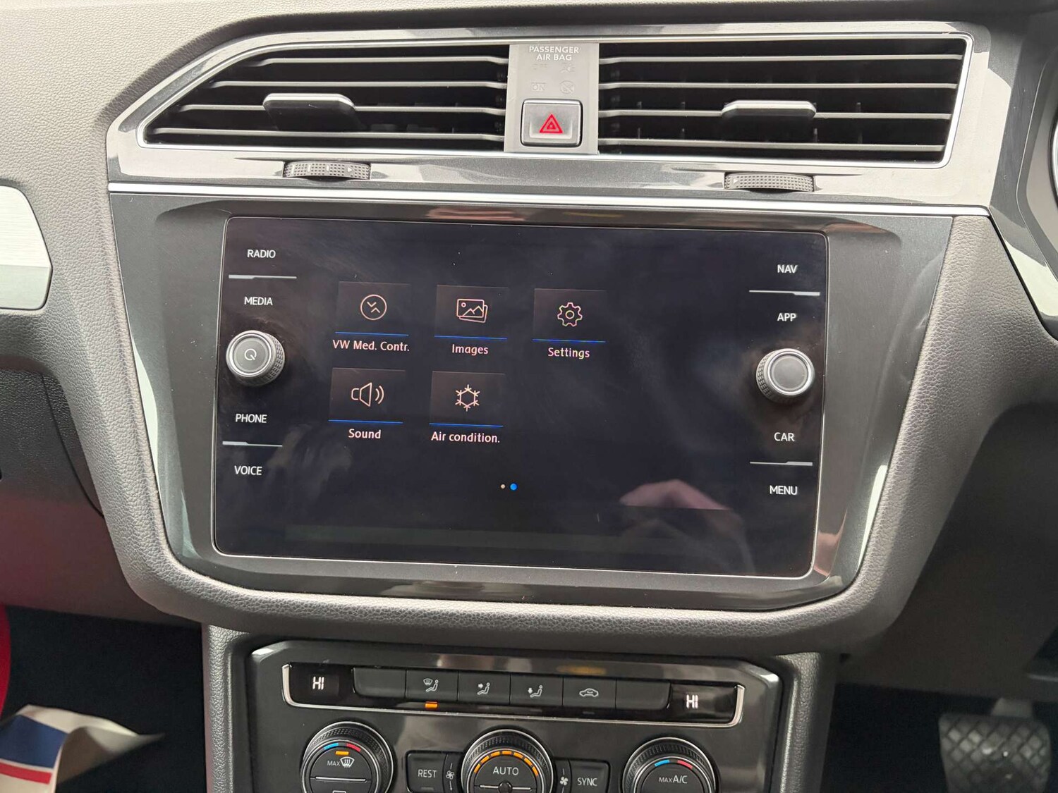 Used Volkswagen Tiguan 2018 for sale - 77163704: Photo 51