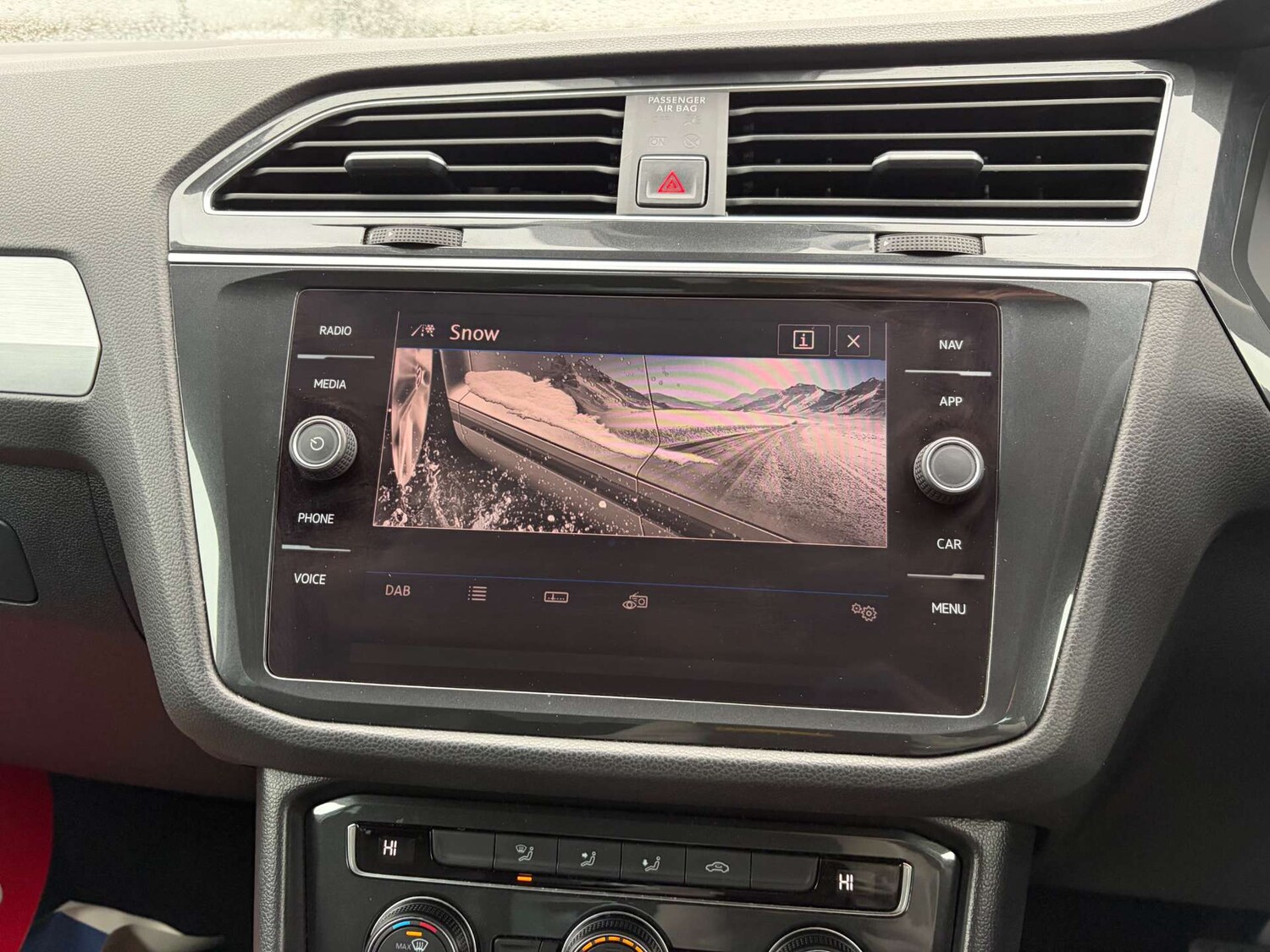 Used Volkswagen Tiguan 2018 for sale - 77163704: Photo 53