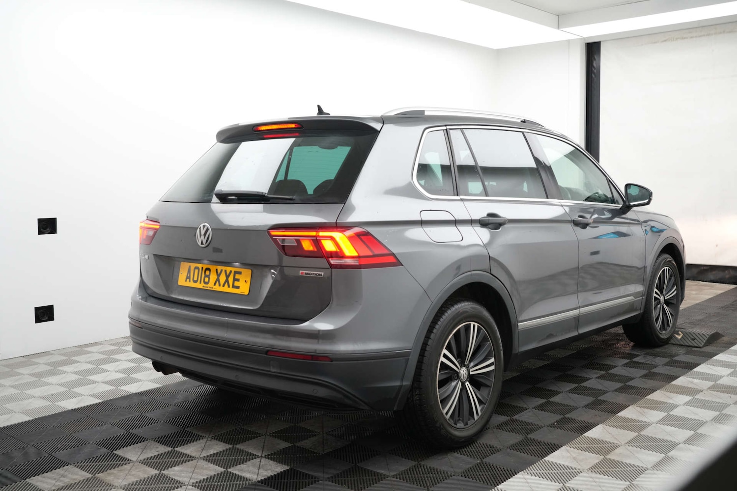 Used Volkswagen Tiguan 2018 for sale - 77163704: Photo 7