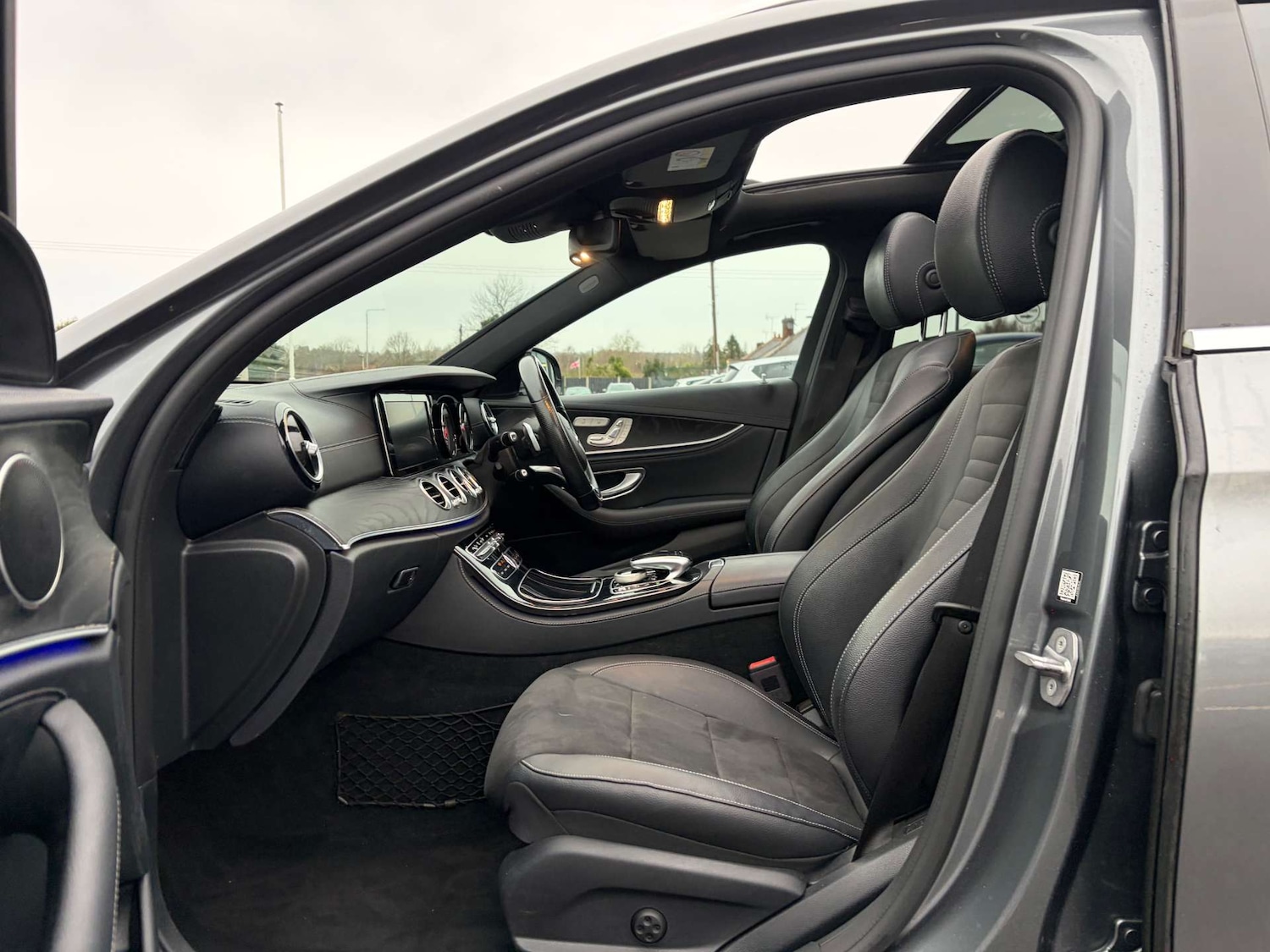 Used Mercedes-Benz E Class 2018 for sale - 76973926: Photo 18