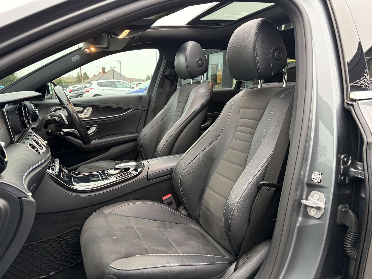 Used Mercedes-Benz E Class 2018 for sale - 76973926: Photo 19