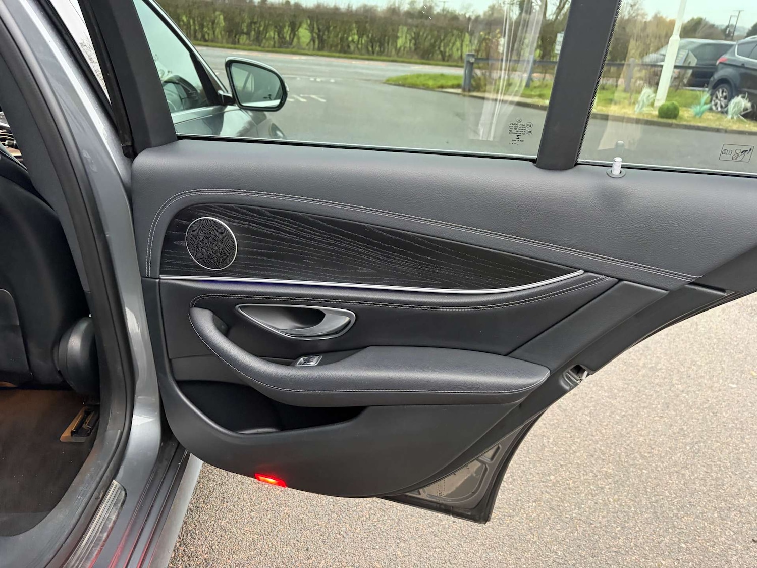 Used Mercedes-Benz E Class 2018 for sale - 76973926: Photo 31