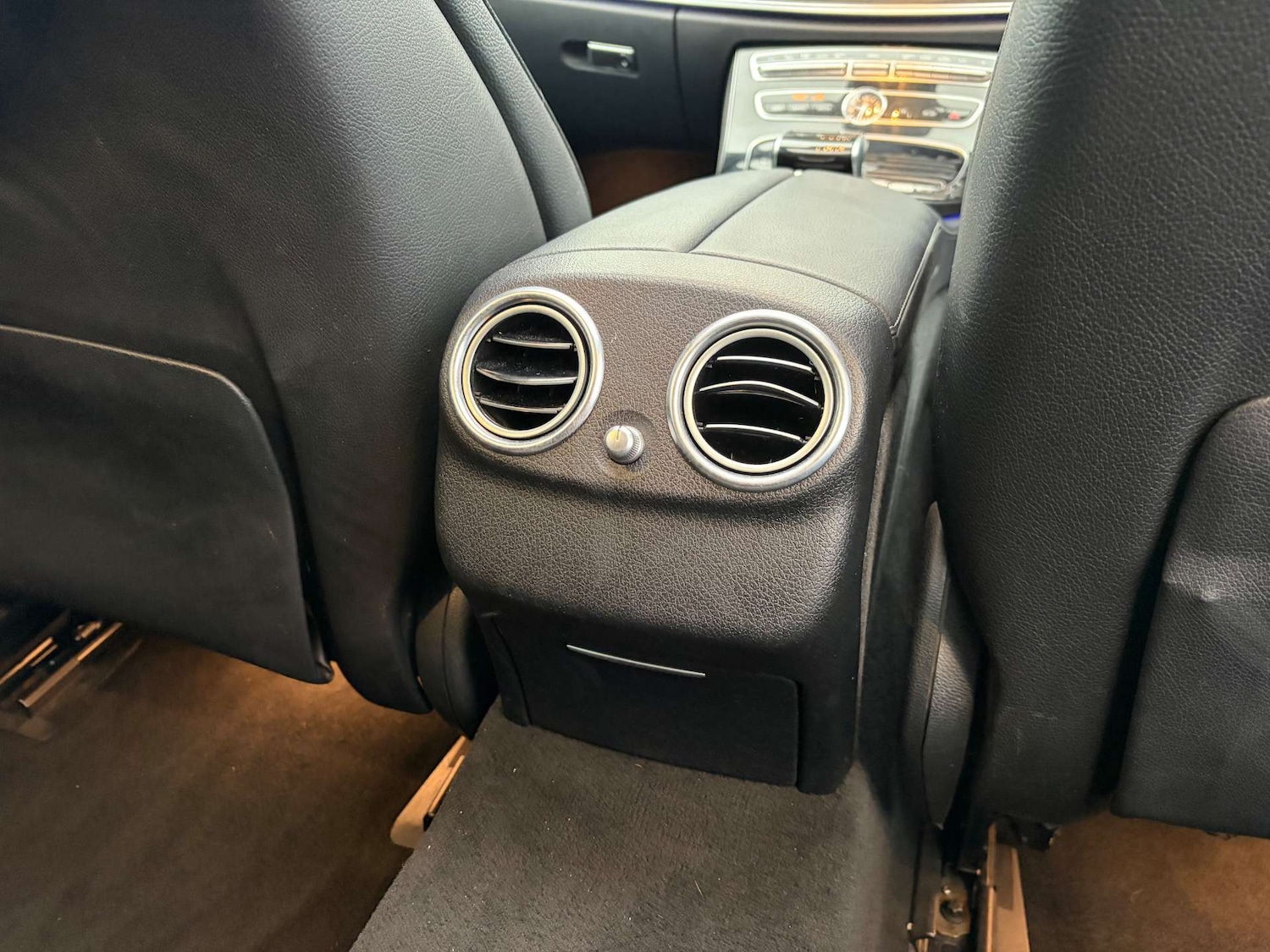 Used Mercedes-Benz E Class 2018 for sale - 76973926: Photo 38