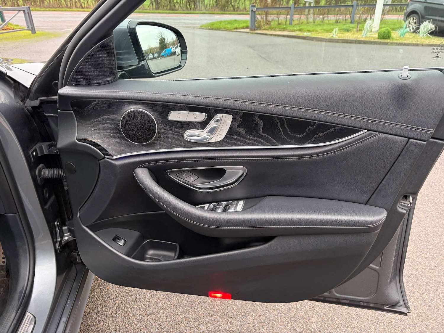 Used Mercedes-Benz E Class 2018 for sale - 76973926: Photo 41