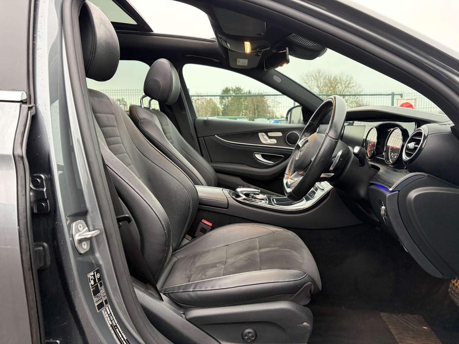 Used Mercedes-Benz E Class 2018 for sale - 76973926: Photo 42