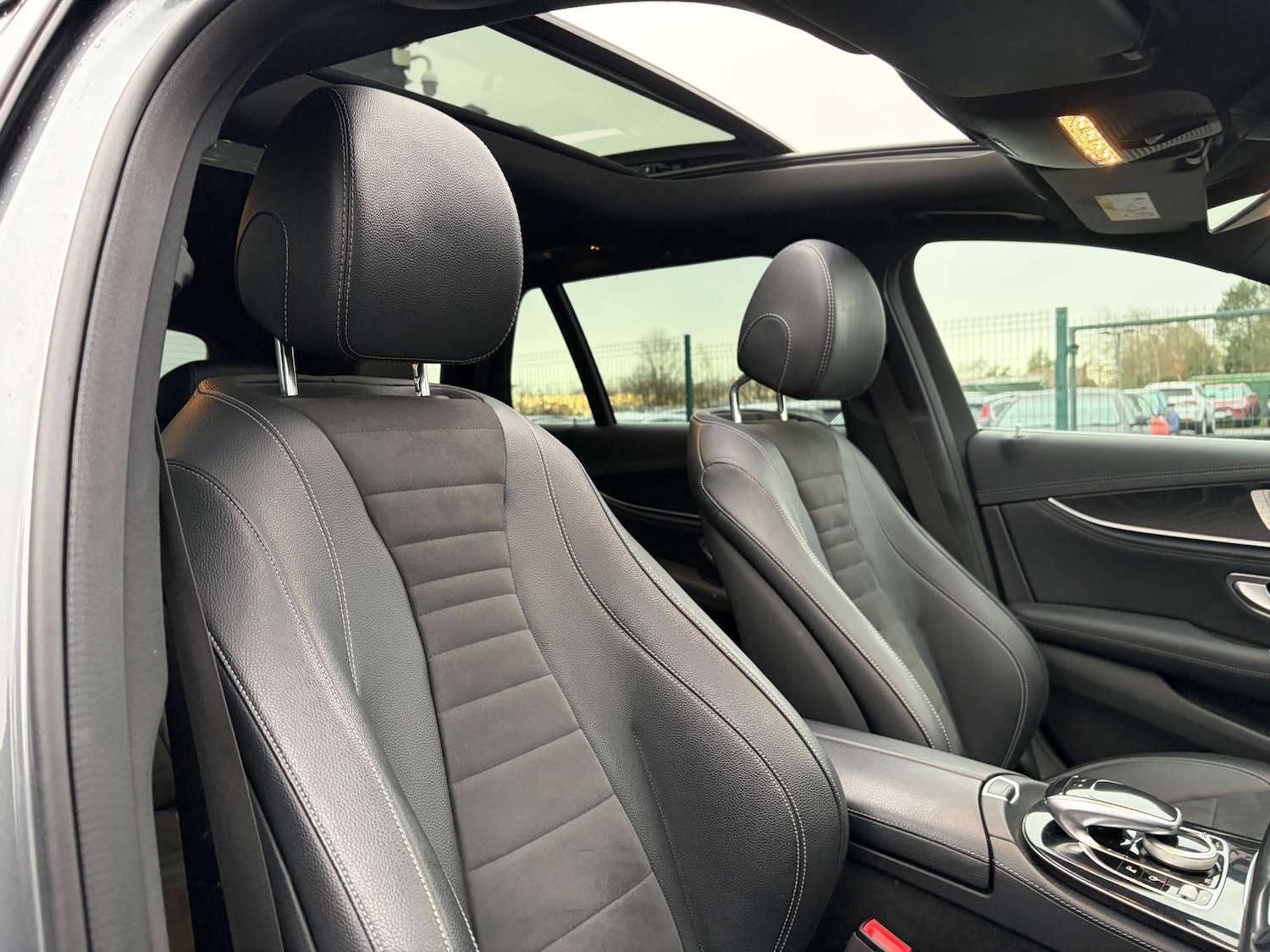 Used Mercedes-Benz E Class 2018 for sale - 76973926: Photo 43