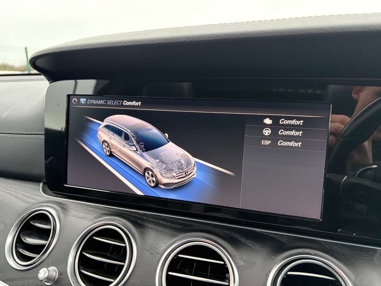 Used Mercedes-Benz E Class 2018 for sale - 76973926: Photo 65