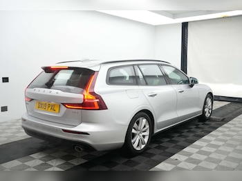 Used Volvo V60 2019 for sale - 77409806: Photo