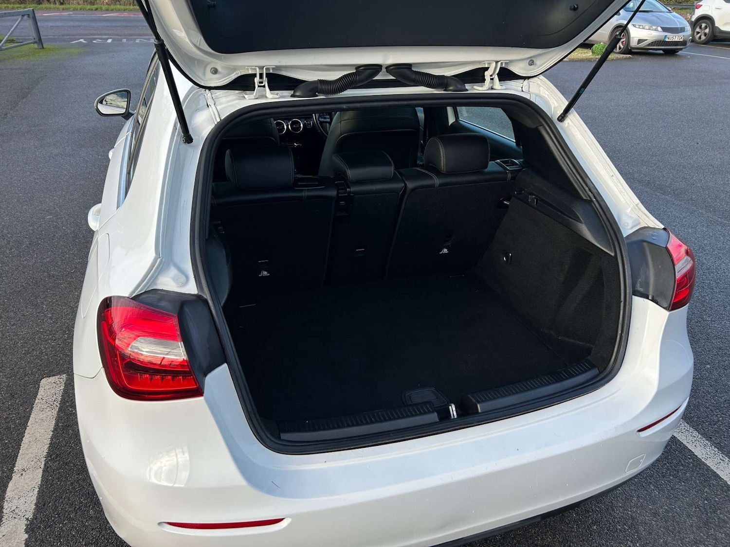 Used Mercedes-Benz A-Class 2019 for sale - 76389667: Photo 19