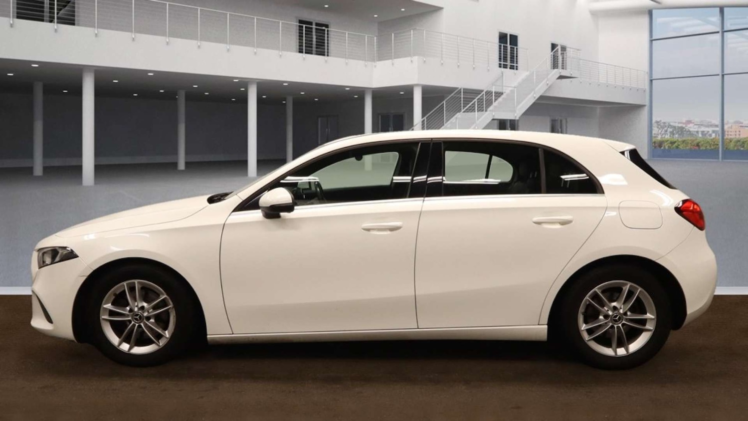 Used Mercedes-Benz A-Class 2019 for sale - 76389667: Photo 3