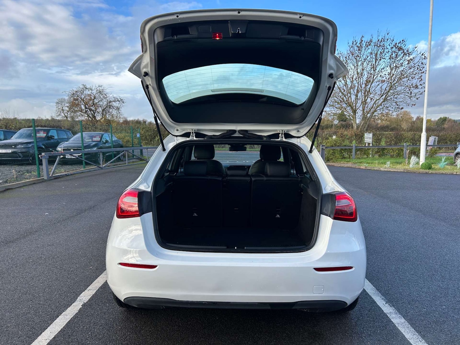 Used Mercedes-Benz A-Class 2019 for sale - 76389667: Photo 32