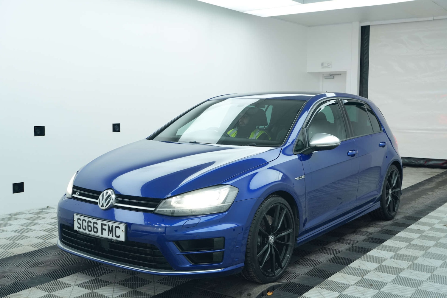 Used Volkswagen Golf 2016 for sale - 77428256: Photo 3