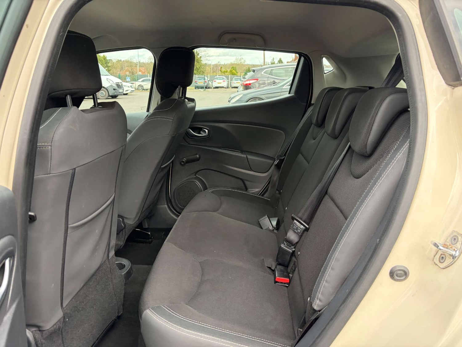 Used Renault Clio 2017 for sale - 77383436: Photo 20