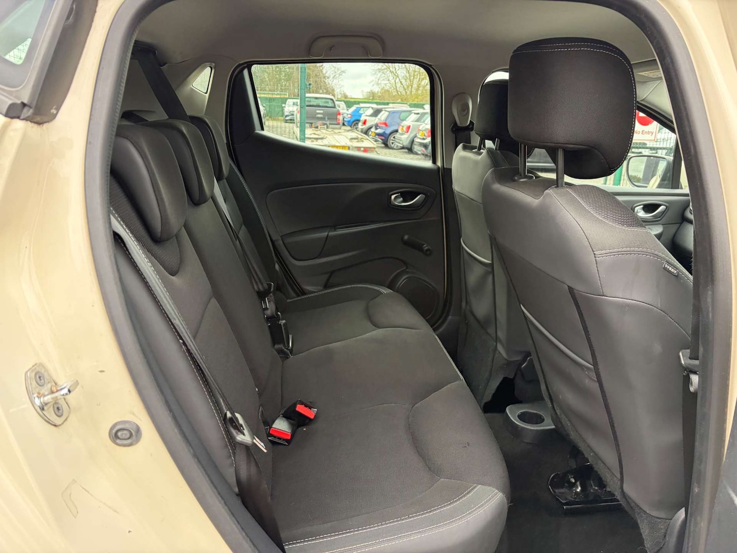 Used Renault Clio 2017 for sale - 77383436: Photo 29