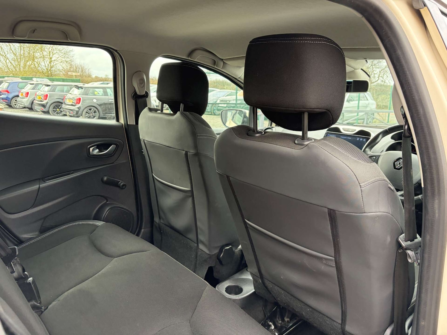 Used Renault Clio 2017 for sale - 77383436: Photo 30