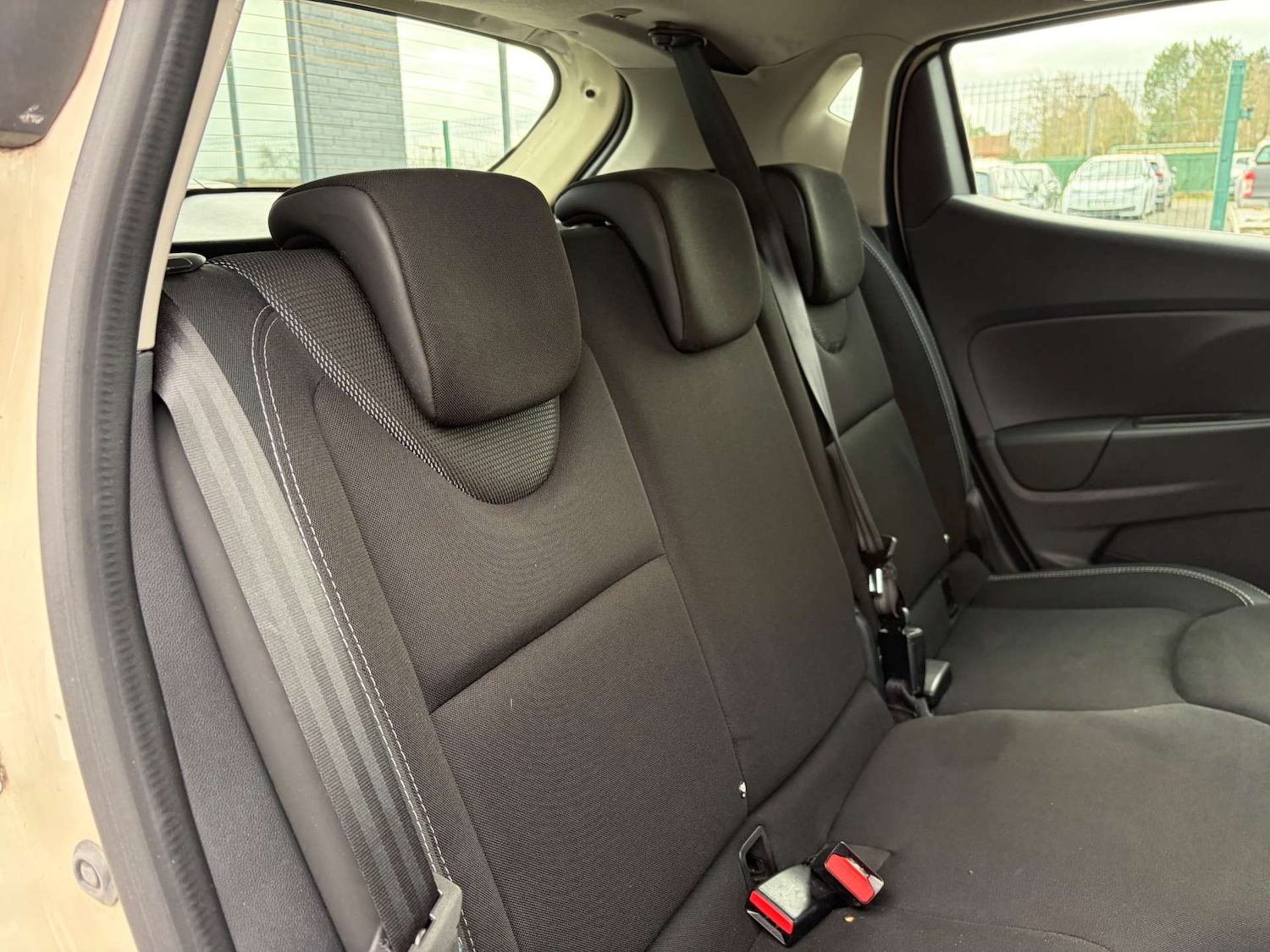 Used Renault Clio 2017 for sale - 77383436: Photo 31