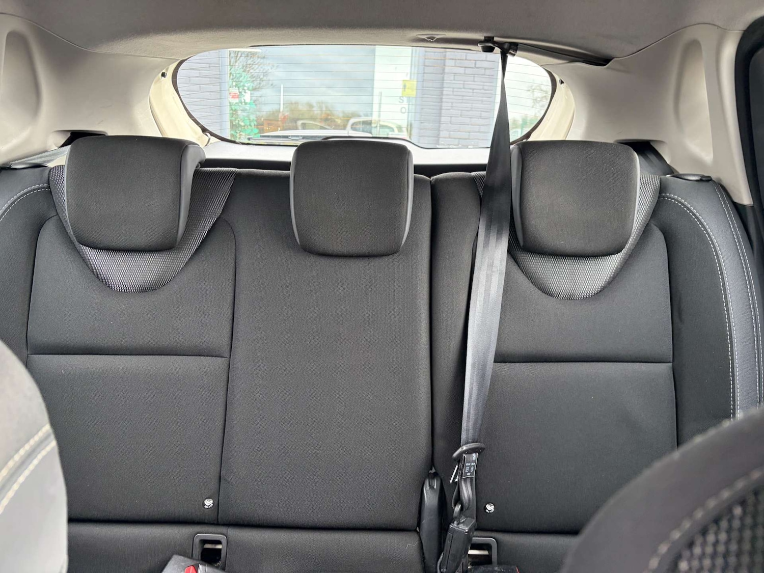 Used Renault Clio 2017 for sale - 77383436: Photo 32