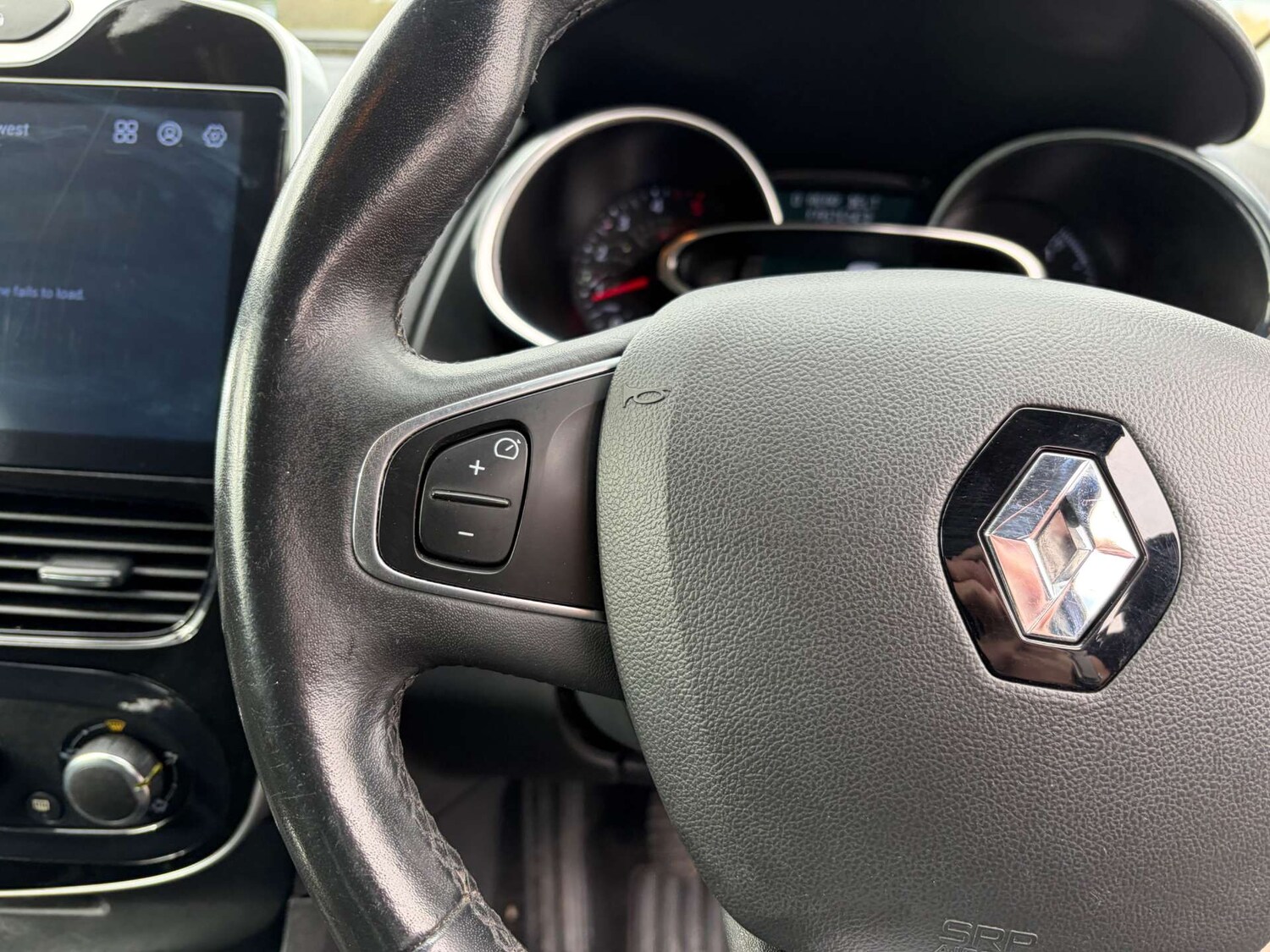 Used Renault Clio 2017 for sale - 77383436: Photo 39