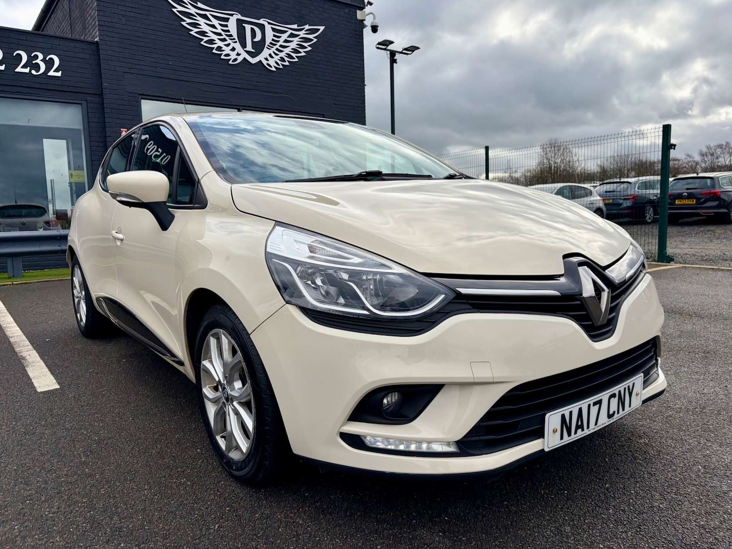 Used Renault Clio 2017 for sale - 77383436: Photo 54