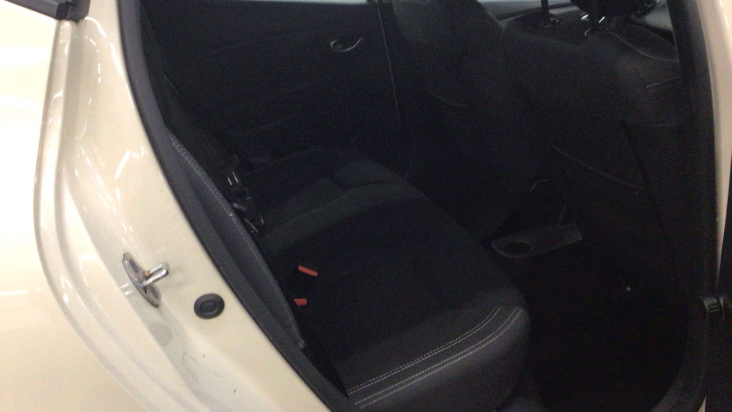 Used Renault Clio 2017 for sale - 77383436: Photo 9