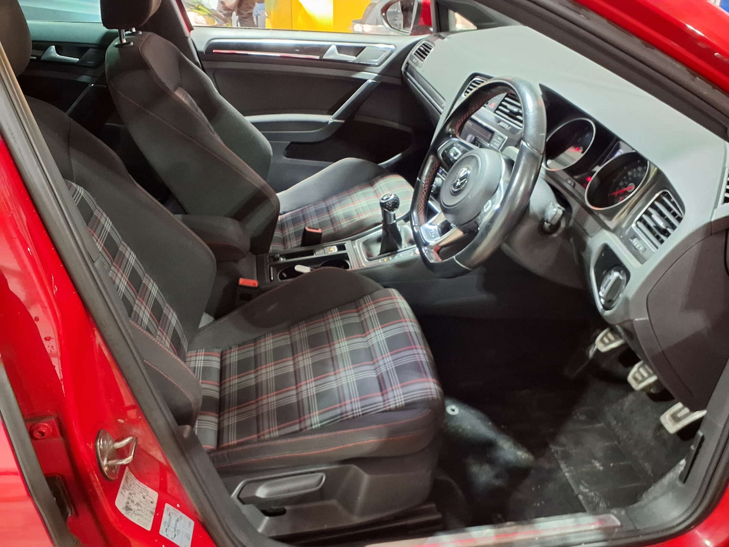 Used Volkswagen Golf 2014 for sale - 77313754: Photo 13