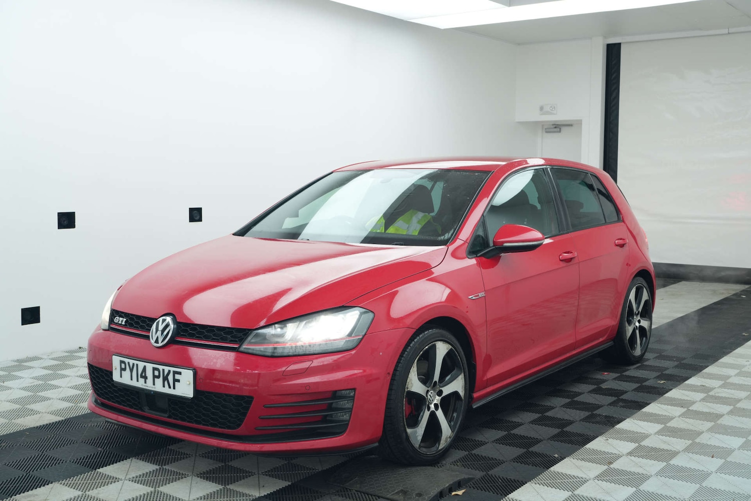 Used Volkswagen Golf 2014 for sale - 77313754: Photo 3