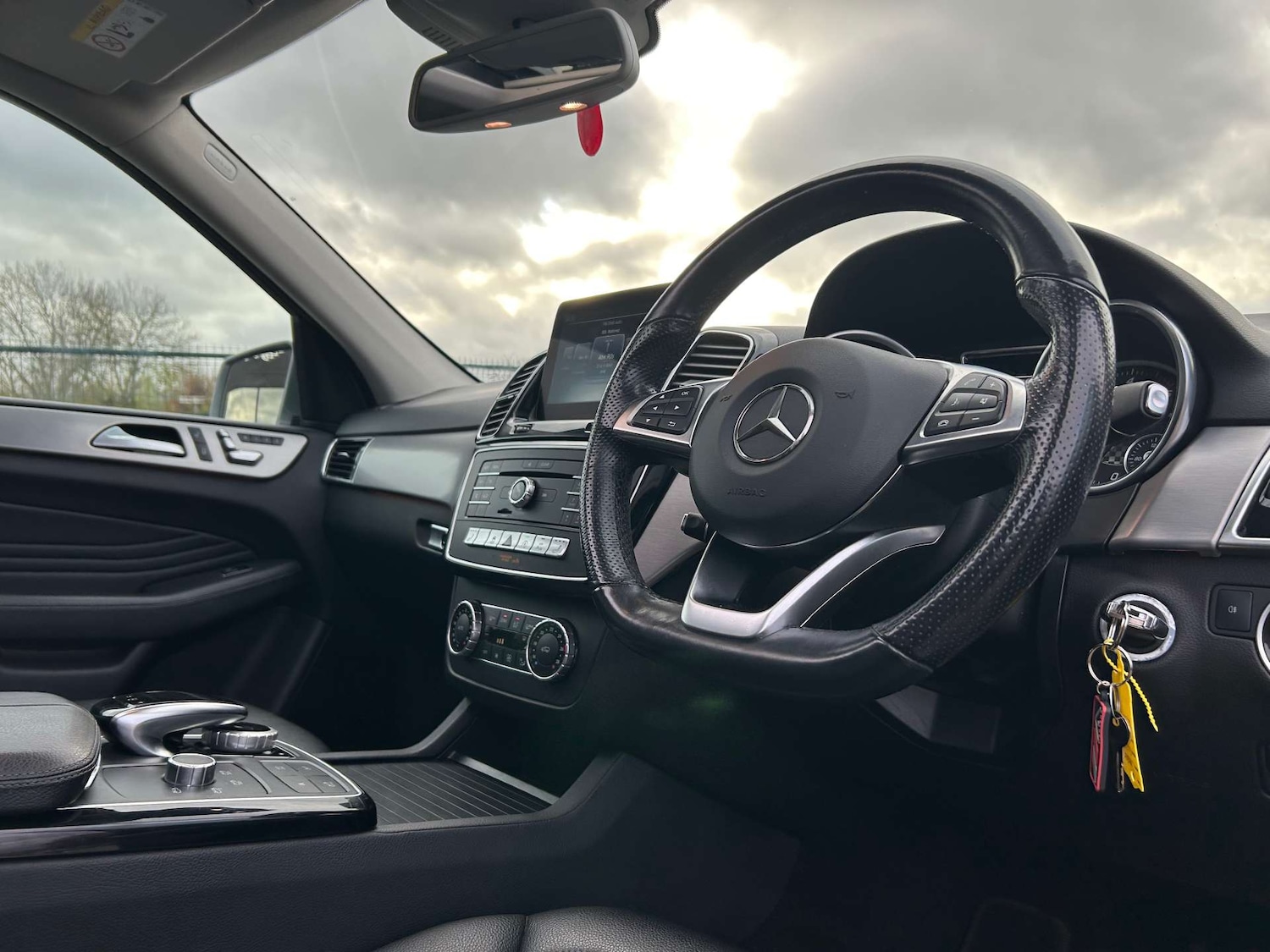 Used Mercedes-Benz GLE 2016 for sale - 76451720: Photo 11