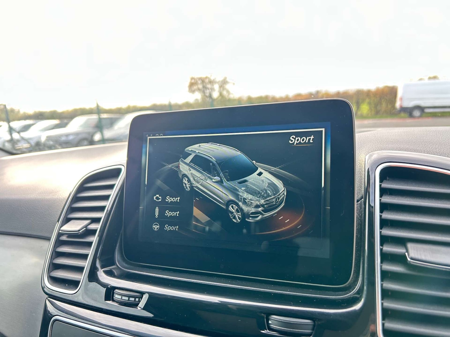 Used Mercedes-Benz GLE 2016 for sale - 76451720: Photo 46