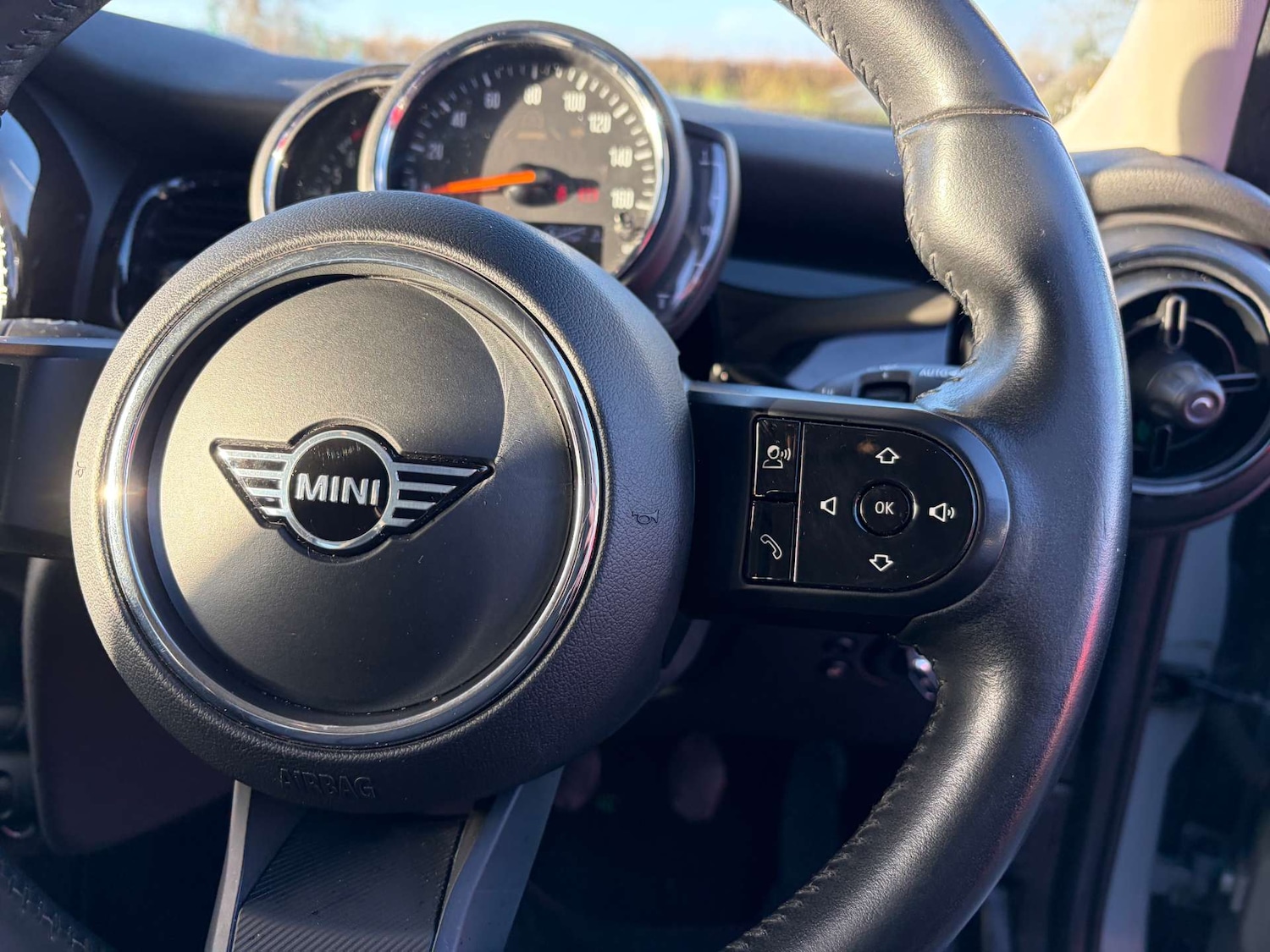 Used MINI Hatch 2021 for sale - 76829920: Photo 42